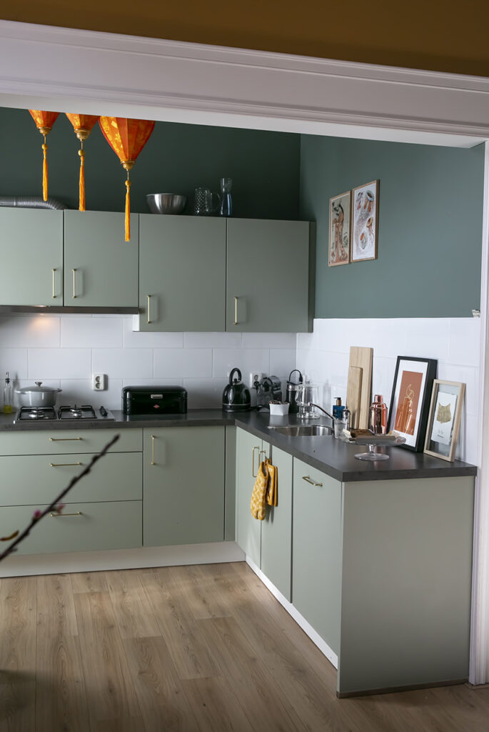 Keukenkastjes verven: je keuken budgetproof - Interior
